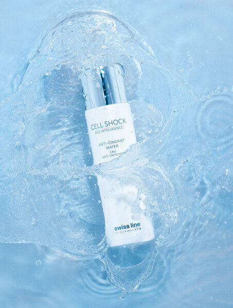 Photograph Matteo Rolfi Cell Shick Anti Oxidant Water on One Eyeland